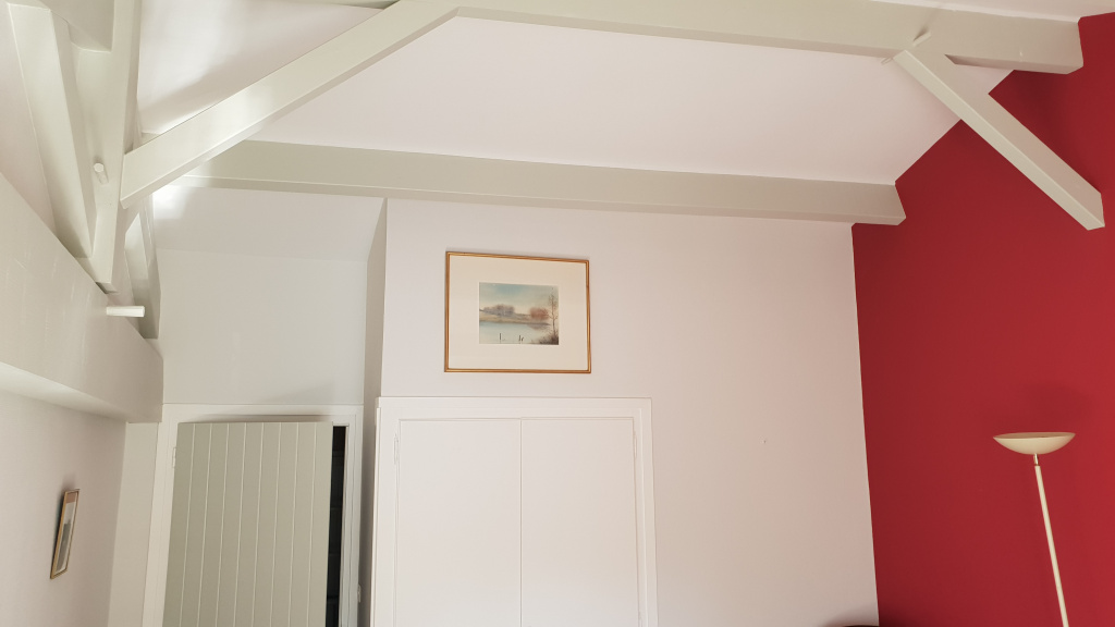 Peinture du plafond d'une chambre