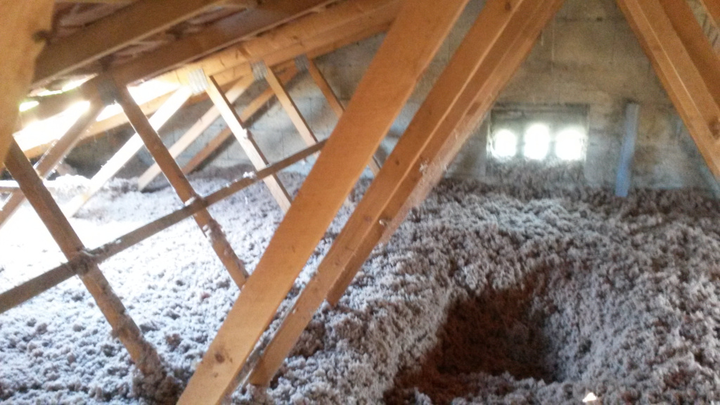 COMBLE ISOLATION LAINE DE ROCHE